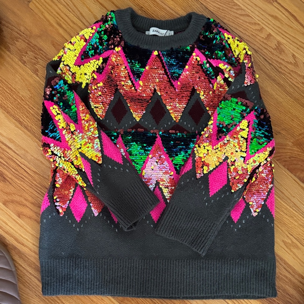 Zara Dark Gray Crewneck Sweater with Neon Sequin Geo Pattern